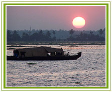 Kumarakom Backwater, Kumarakom Vacations